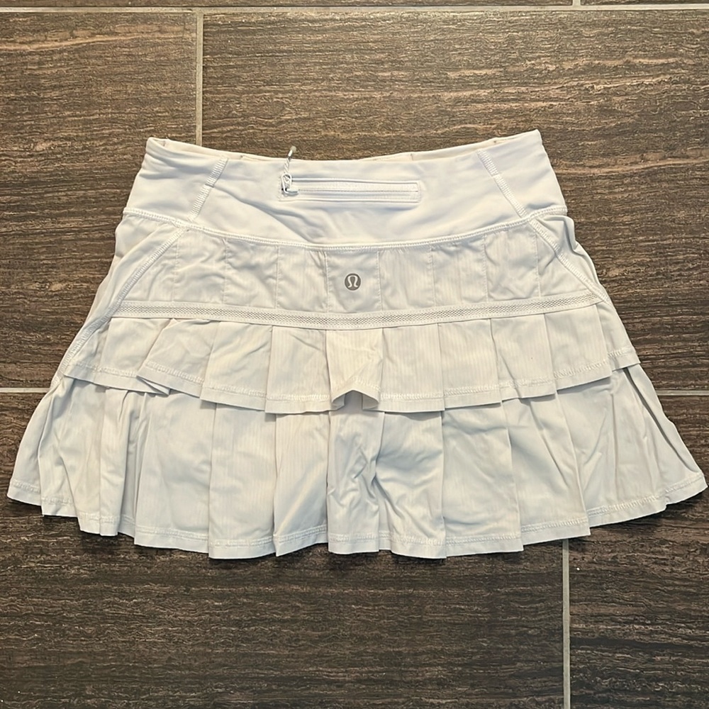 lululemon Pleated Skirt size 2